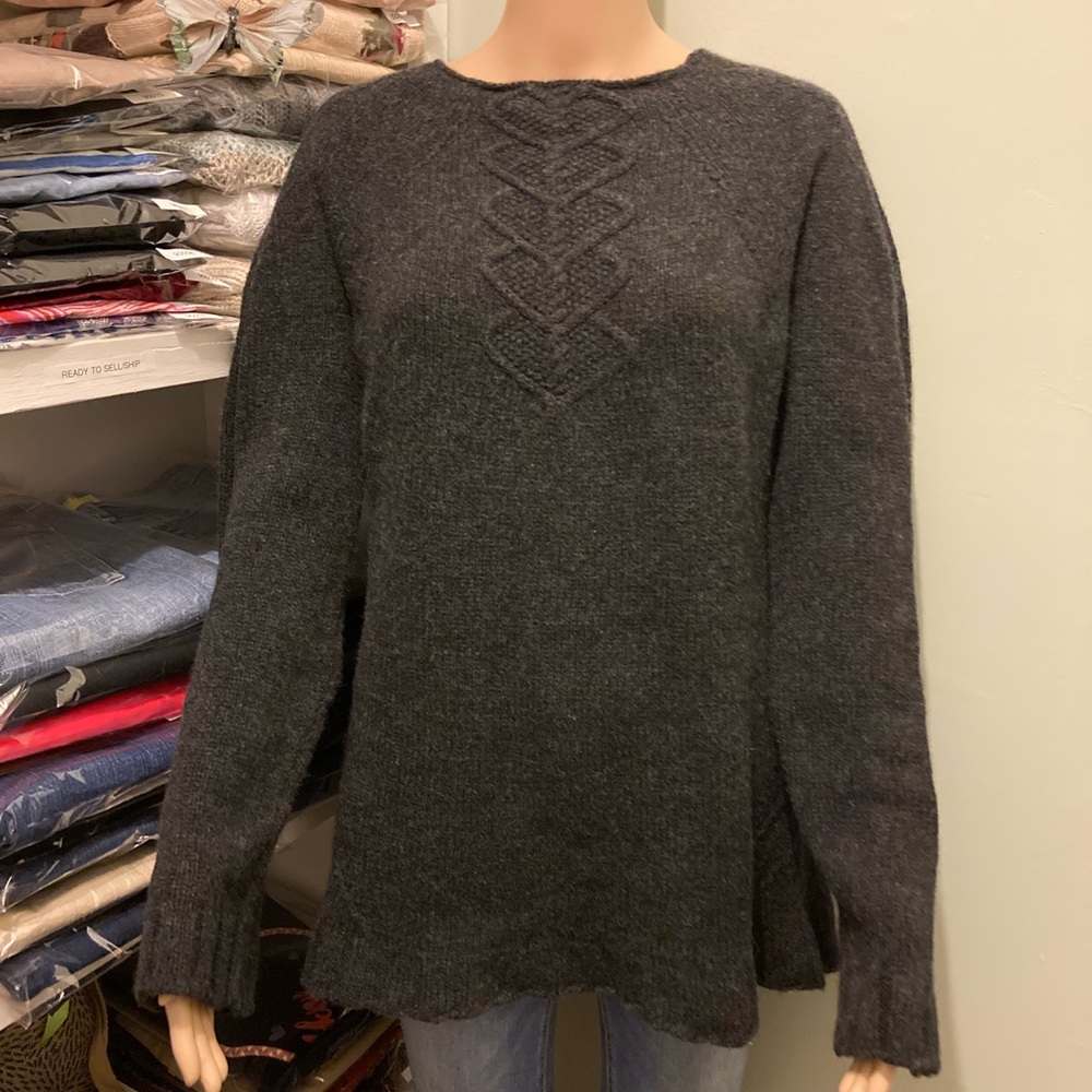 Charcoal grey Max Studio sweater, size XL. Make offers!